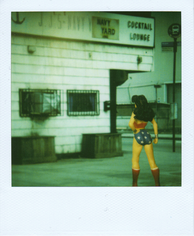 Illustration for article titled Polaroid SX-70: The Joy of Instant Photography Before Digital